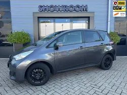 Grijs Gebruikt 2015 Toyota Verso-S Trend MPV | € 12.895 (Eerlijke prijs)