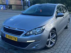 Grijs Gebruikt 2014 Peugeot 308 MPV | € 5.750 (Eerlijke prijs)