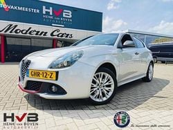 Grijs Gebruikt 2016 Alfa Romeo Giulietta Hatchback | € 14.995 (Iets duurder)