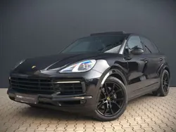 Zwart, metallic lak Gebruikt 2018 Porsche Cayenne Sport SUV | € 59.740 (Iets duurder)