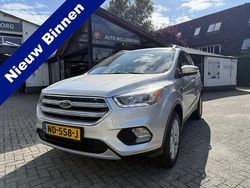 Grijs Gebruikt 2017 Ford Kuga Trend SUV | € 13.799 (Eerlijke prijs)