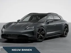 Vulkaangrijs metallic Gebruikt 2024 Porsche Taycan Cross Turismo Sedan | € 158.842