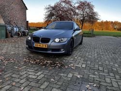 Grijs Gebruikt 2009 BMW 325 Executive Coupé | € 11.000 (Eerlijke prijs)