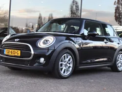 Zwart Gebruikt 2018 Mini Cooper Pepper Hatchback | € 15.850 (Eerlijke prijs)