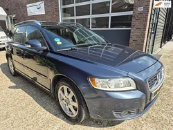 Blauw Gebruikt 2011 Volvo V50 Summum Stationwagen | € 2.895 (Goede deal)