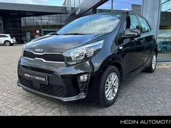 Zwart, metallic lak Gebruikt 2024 Kia Picanto Hatchback | € 17.445 (Iets duurder)