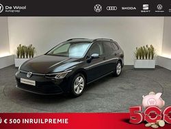 Zwart Gebruikt 2023 VW Golf VIII Life Stationwagen | € 20.995 (Goede deal)