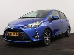 Blauw metallic Gebruikt 2019 Toyota Yaris Limited Hatchback | € 15.950 (Eerlijke prijs)