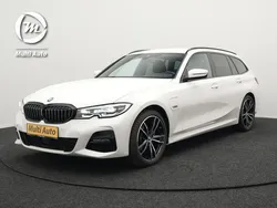 Wit Gebruikt 2021 BMW 320 M Sport Stationwagen | € 30.840 (Eerlijke prijs)