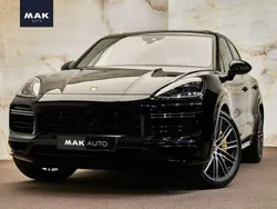 Zwart, metallic lak Gebruikt 2020 Porsche Cayenne Turbo S SUV | € 94.800