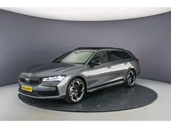 Graphite grey Gebruikt 2025 Skoda Superb Business Line Stationwagen | € 55.900