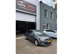 Grijs Gebruikt 2011 VW Polo Highline Hatchback | € 7.650 (Eerlijke prijs)