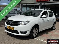 Wit Gebruikt 2014 Dacia Sandero Lauréate Hatchback | € 3.950 (Goede deal)