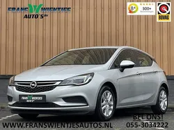 Zilver, metallic lak Gebruikt 2019 Opel Astra Business Hatchback | € 7.750 (Goede deal)