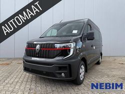 Zwart Gebruikt 2024 Renault Master Van | € 37.500 (Goede deal)