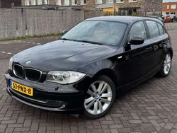 Zwart Gebruikt 2011 BMW 120 Hatchback | € 7.450 (Eerlijke prijs)