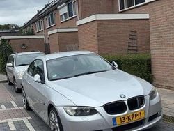Grijs Gebruikt 2010 BMW 320 Coupé | € 5.999 (Eerlijke prijs)