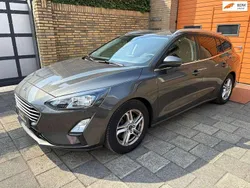 Grijs, metallic lak Gebruikt 2019 Ford Focus Business Edition Stationwagen | € 16.999 (Eerlijke prijs)