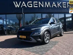 Grijs, metallic lak Gebruikt 2021 Hyundai Kona Comfort SUV | € 17.950 (Eerlijke prijs)