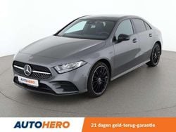 Grijs, metallic lak Gebruikt 2020 Mercedes A250 AMG line Hatchback | € 25.849 (Eerlijke prijs)