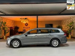 Grijs Gebruikt 2017 VW Passat Comfortline Stationwagen | € 18.990 (Eerlijke prijs)