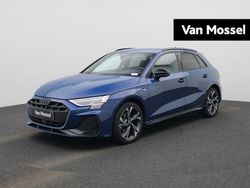 Blauw Gebruikt 2025 Audi A3 Sportback e-tron S-Line Hatchback | € 49.900