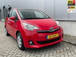 Rood Gebruikt 2012 Toyota Verso-S Comfort MPV | € 9.850 (Eerlijke prijs)