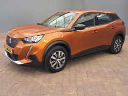 Oranje Gebruikt 2023 Peugeot e-2008 Active SUV | € 18.395 (Super prijs)