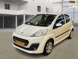 Wit Gebruikt 2012 Peugeot 107 Active Hatchback | € 5.495 (Eerlijke prijs)