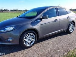 Bruin Gebruikt 2014 Ford Focus Sedan | € 4.949 (Super prijs)