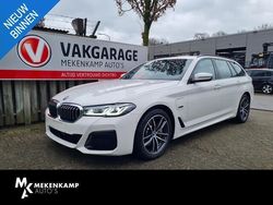 Wit Gebruikt 2022 BMW 530e Executive Stationwagen | € 39.950 (Eerlijke prijs)