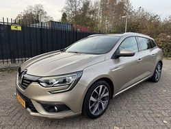 Bruin Gebruikt 2017 Renault Mégane GrandTour Bose Edition Stationwagen | € 7.950 (Goede deal)