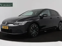 Zwart Gebruikt 2020 VW Golf VIII Life Hatchback | € 17.945 (Eerlijke prijs)