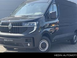 Blauw Gebruikt 2024 Renault Master Van | € 33.975 (Eerlijke prijs)