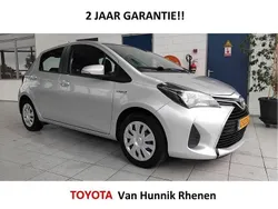 Grijs Gebruikt 2015 Toyota Yaris Comfort Hatchback | € 10.950 (Eerlijke prijs)