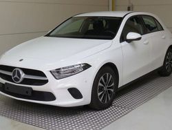 Wit Gebruikt 2020 Mercedes A200 Active Sedan | € 24.990 (Eerlijke prijs)