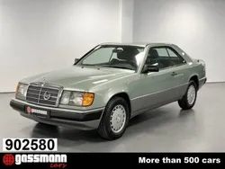 Groengrün Gebruikt 1987 Mercedes 230 Coupé | € 17.500