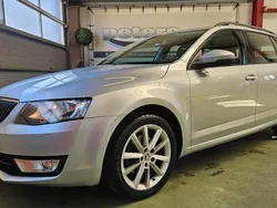 Grijs Gebruikt 2013 Skoda Octavia Business Line Stationwagen | € 6.750 (Eerlijke prijs)