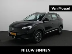 Zwart Gebruikt 2023 MG ZS Comfort Sedan | € 21.995 (Eerlijke prijs)