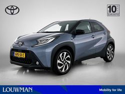 Grijs, metallic lak Gebruikt 2024 Toyota Aygo X Pulse SUV | € 19.245