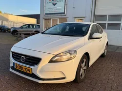 Wit Gebruikt 2014 Volvo V40 Business Edition Stationwagen | € 5.250 (Eerlijke prijs)
