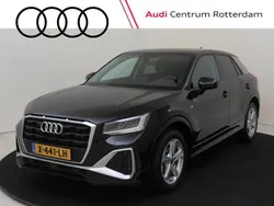 Zwart Gebruikt 2023 Audi Q2 Basis SUV | € 31.950 (Eerlijke prijs)