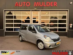 Grijs Gebruikt 2001 Toyota Yaris Luna Stationwagen | € 2.250 (Eerlijke prijs)