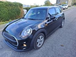 Zwart Gebruikt 2018 Mini Cooper Hatchback | € 13.990