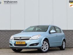 Blauw (metallic) Gebruikt 2010 Opel Astra Cosmo Hatchback | € 3.150 (Goede deal)