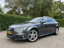 Grijs Gebruikt 2016 Audi A3 Hatchback | € 13.900 (Eerlijke prijs)