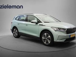 Grijs Gebruikt 2022 Skoda Enyaq iV SUV | € 19.645 (Super prijs)