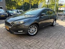 Grijs, metallic lak Gebruikt 2018 Ford Focus Trend Stationwagen | € 13.750 (Goede deal)