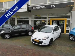 Wit Gebruikt 2011 Renault Clio II Hatchback | € 5.450 (Duur)