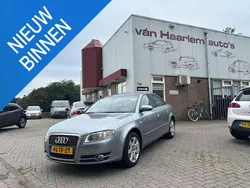 Grijs, metallic lak Gebruikt 2006 Audi A4 Business Sedan | € 1.850 (Goede deal)